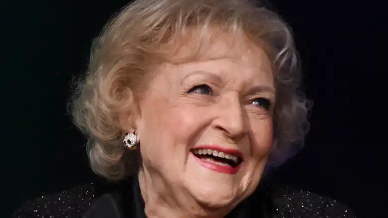 Beyond the Millions: How Betty White Built a Legacy of Laughter and Love 1 Betty White Net Worth
