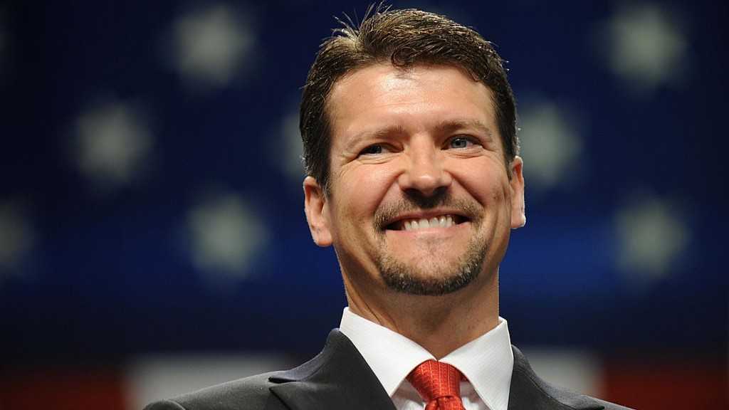 How Todd Palin Built His $6 Million Fortune Through Alaska’s Grit and Guts 1 Todd Palin Net Worth