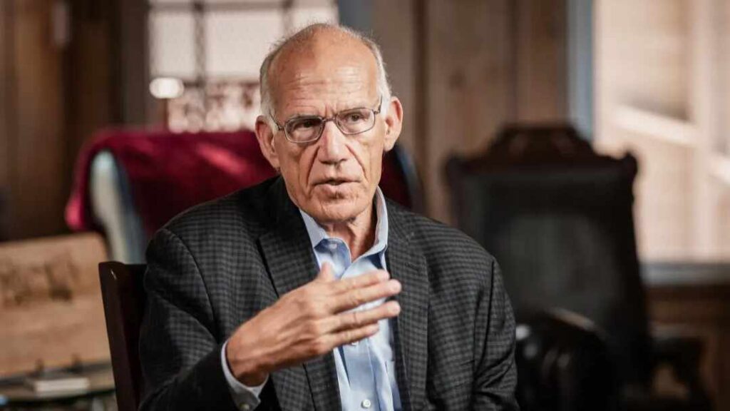 Victor Davis Hanson Net Worth: Exploring the Life, Wealth, and Influence of the Historian 2 Victor Davis Hanson Net Worth
